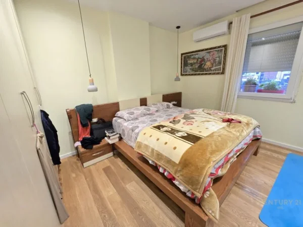 Tirane, shitet apartament 3+1+Ballkon Kati 3, 105 m² 210.000 € (SELVIA)