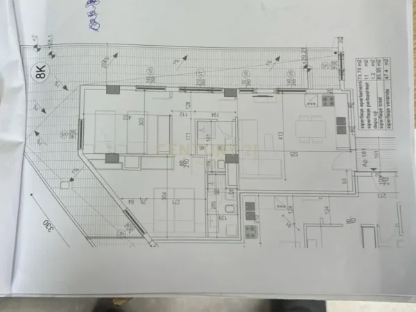 Tirane, shitet apartament 2+1+Ballkon Kati 8, 133 m² 282.285 € (Neom89217)