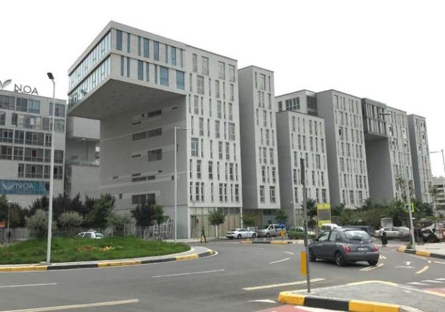 Tirane, ndarje qeraje zyre Kati 3, 20 m² 300 € (Kompleksi Kika 2)
