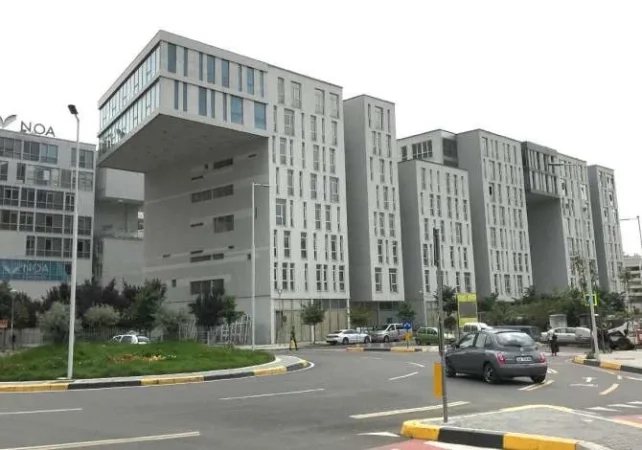 Tirane, ndarje qeraje zyre Kati perdhe, 20 m² 250 € (Kompleksi Kika 2)