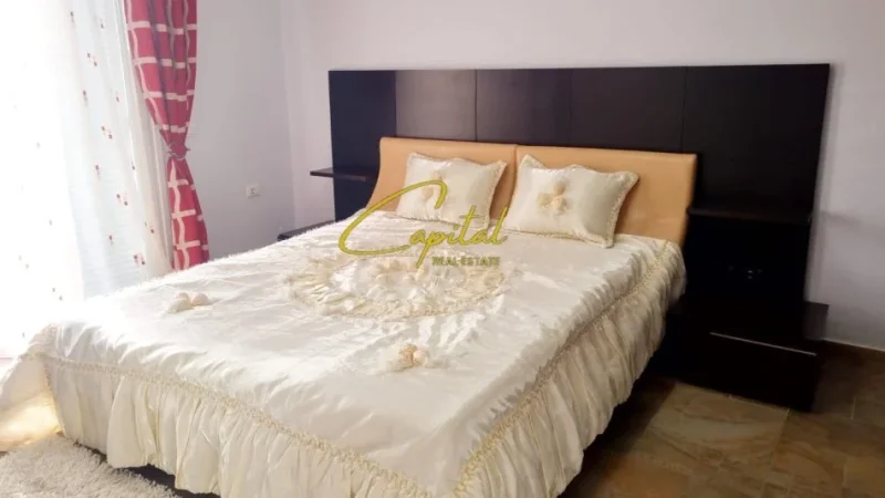 Tirane, jepet me qera apartament 1+1 Kati 3, 101 m² 600 € (VILAT GJERMANE)