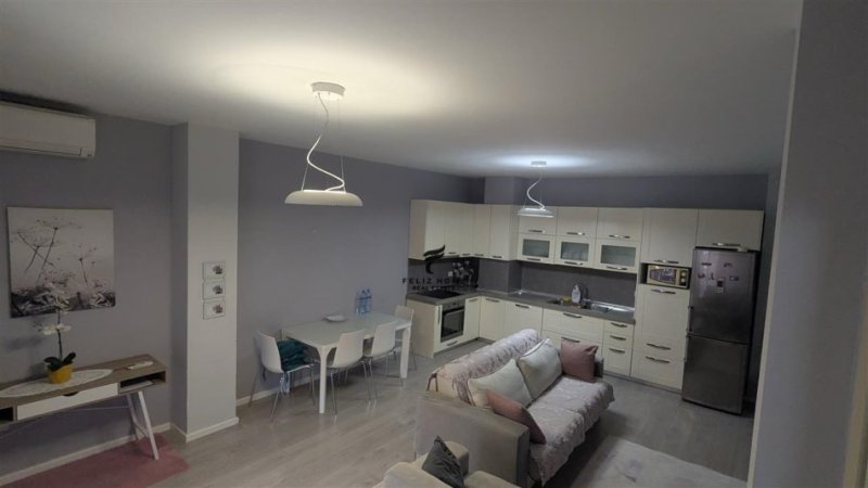 Tirane, jepet me qera apartament 1+1+Ballkon Kati 6, 71 m² 600 € (DON BOSKO)