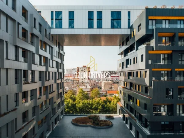 Tirane, jepet me qera garazh Kati -2, 15 m² 120 € (Square 21, Rruga e Kavajës)