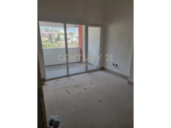 Tirane, shitet apartament 2+1 Kati 5, 120 m² 139.400 € (Fresku)