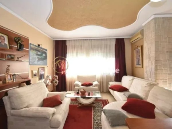 Tirane, jepet me qera apartament 2+1 Kati 8, 125 m² 750 € (Stadiumi Air Albania)
