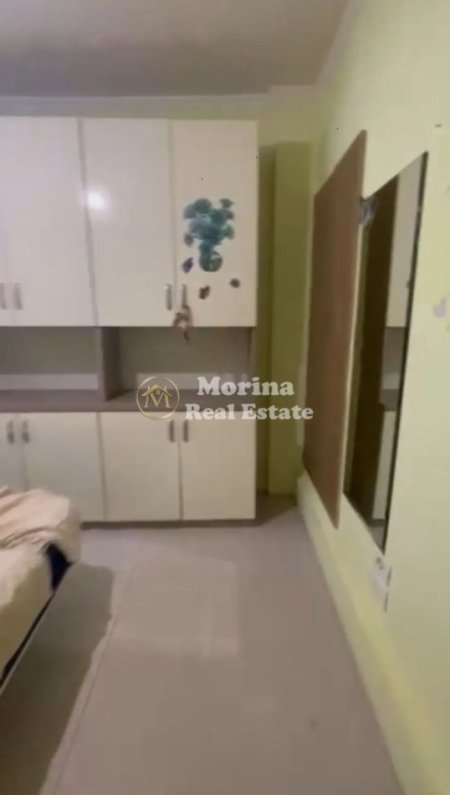 Tirane, jepet me qera apartament 1+1 Kati 1, 65 m² 300 € (QSUT)