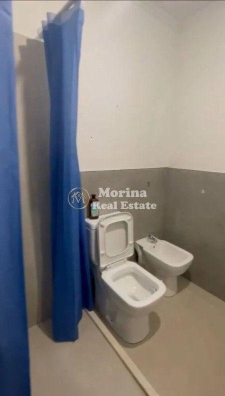 Tirane, jepet me qera apartament 1+1 Kati 1, 65 m² 300 € (QSUT)