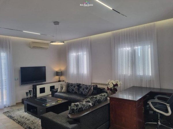 Tirane, jepet me qera Vile 2+1 Kati 3, 100 m² 600 € (VILAT GJERMANE)