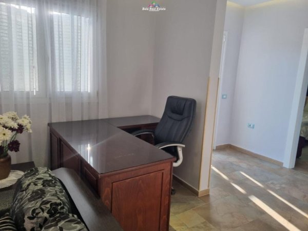 Tirane, jepet me qera Vile 2+1 Kati 3, 100 m² 600 € (VILAT GJERMANE)