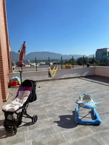 Tirane, shitet apartament 2+1+Ballkon Kati 6, 88 m² 280.000 € (KOPSHTI BOTANIK)