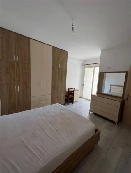 Tirane, jap me qera apartament 2+1+Ballkon Kati 4, 103 m² (Astir, afer bar Bohem)