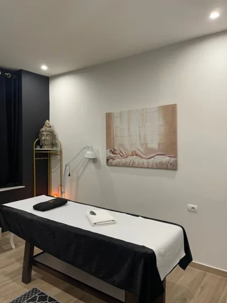 Tirane, jepet me qera ambjent biznesi Kati 0, 50 m² 600 € (Stadiumi Dinamo)