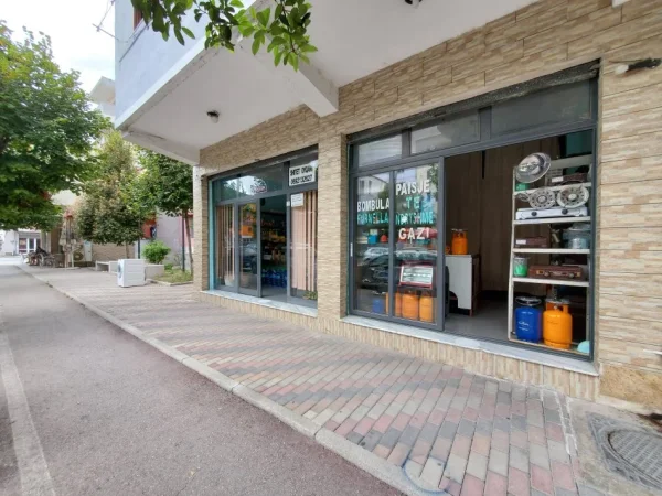 Fier, shes dyqan Kati 0, 67 m² 140.000 € (Mujo ulqinaku)