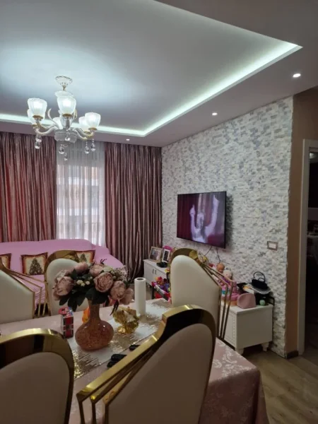 Tirane, shitet apartament 1+1+Ballkon Kati 2, 70 m² 175.000 € (Don Bosko)