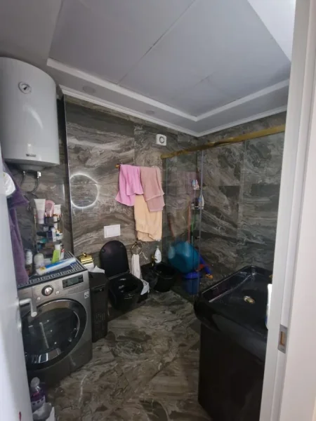 Tirane, shitet apartament 1+1+Ballkon Kati 2, 70 m² 175.000 € (Don Bosko)