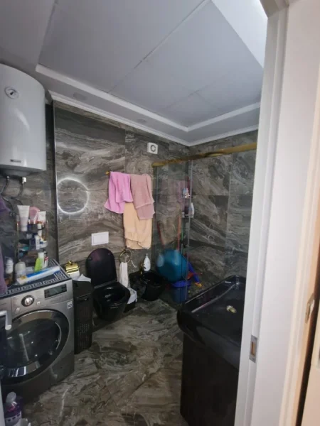 Tirane, shitet apartament 1+1+Ballkon Kati 3, 70 m² 175.000 € (Fiori Di Bosco)