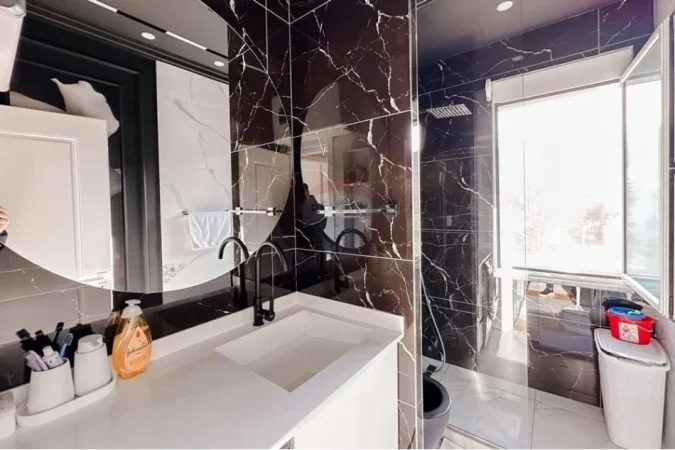 Tirane, shitet apartament 2+1+Ballkon Kati 5, 98 m² 249.000 € (Liqeni i Thate)