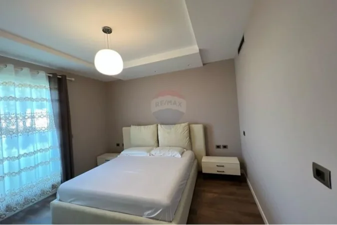 Durres, shitet Vile 2+1 Kati 1, 512 m² 550.000 € (Gjirin e Lalzit)