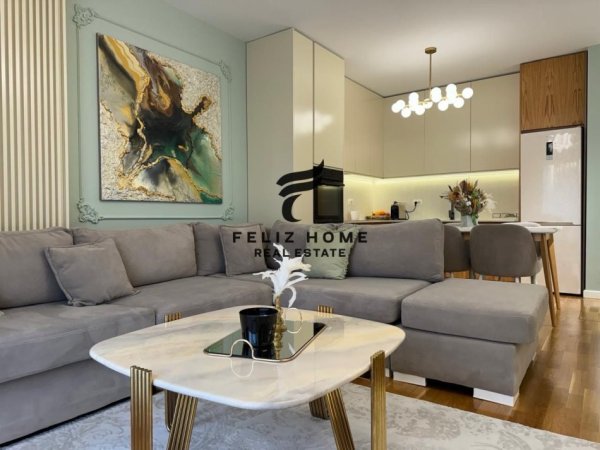 Tirane, jepet me qera apartament 1+1+Ballkon Kati 2, 75 m² 1.000 € (QENDER)