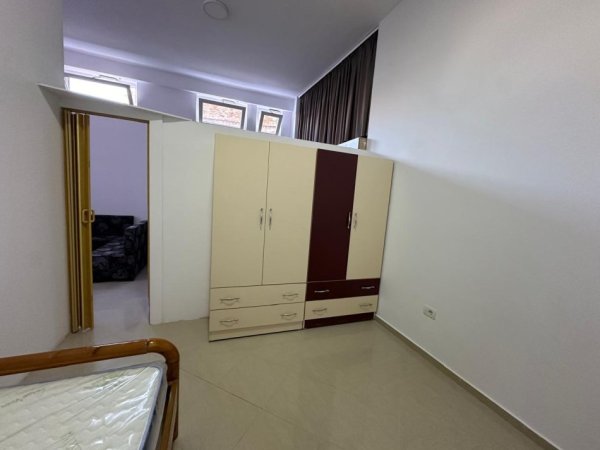 Tirane, jepet me qera apartament 2+1 Kati 0, 60 m² 560 € (Isa Boletini)