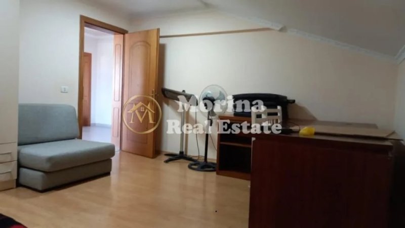 Tirane, jepet me qera apartament 2+1+Ballkon Kati 2, 120 m² 450 € (Liqeni i Thate)