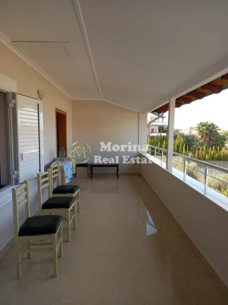 Tirane, jepet me qera apartament 2+1+Ballkon Kati 2, 120 m² 450 € (Liqeni i Thate)
