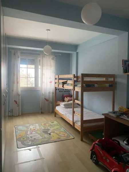 Tirane, jepet me qera apartament 3+1+Ballkon Kati 2, 160 m² 850 € (21 DHJETORI)