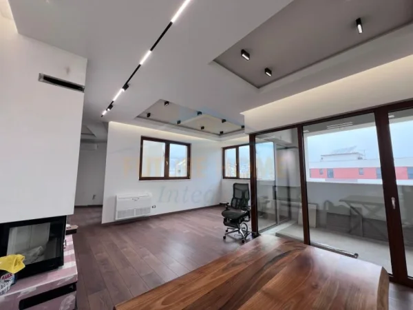 Tirane, jepet me qera apartament 3+1+Aneks+Ballkon Kati 2, 164 m² 2.000 € (liqeni i thate)