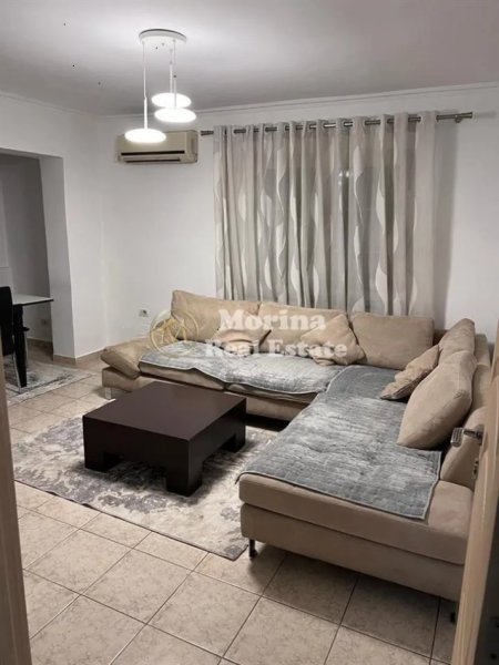 Tirane, jepet me qera apartament 1+1 Kati 3, 65 m² 450 € (Rruga Bardhyl)