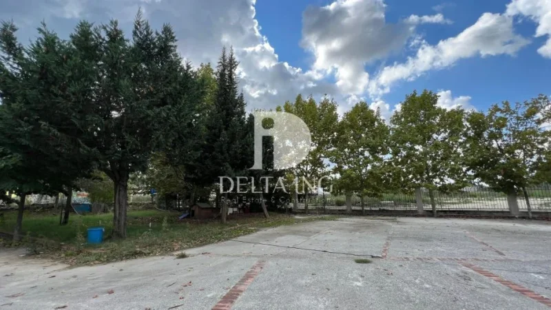 Tirane, jepet me qera magazine Kati 0, 580 m² 2.000 € (Marikaj, Vore)