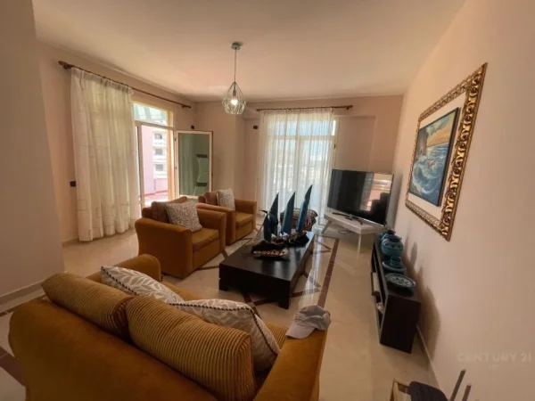 Vlore - Lungomare - Uji i Ftohte, shitet apartament+verande | Penthouse 2+1+Ballkon , 178 m² 260.000 € (Lungomare)