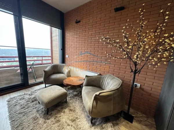 SUPER PENTHOUSE PER QERA , LIQENI THATE