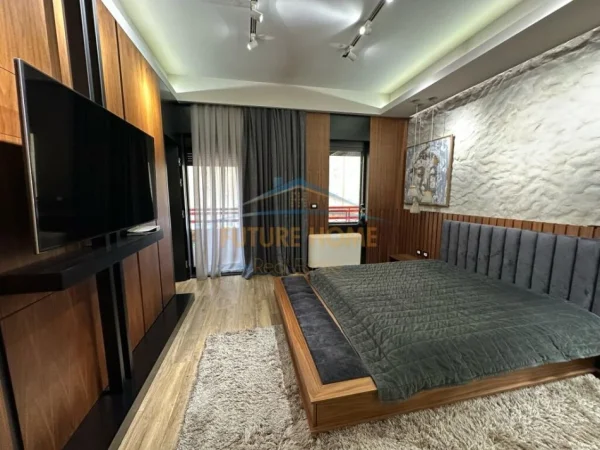 SUPER PENTHOUSE PER QERA , LIQENI THATE