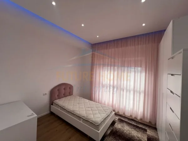 APARTAMENT 2+1+POST PARKIMI ME QERA, ALI DEM ,KOMPLEKSI KAIMI