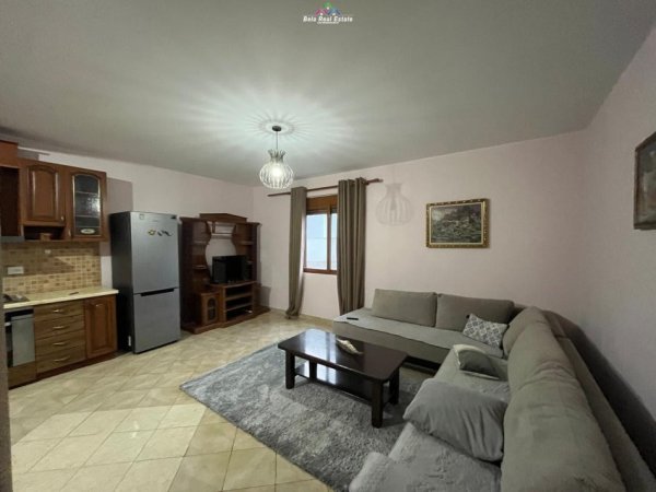 Tirane, jepet me qera Vile 2+1 Kati 1, 105 m² 500 € (misto mame)