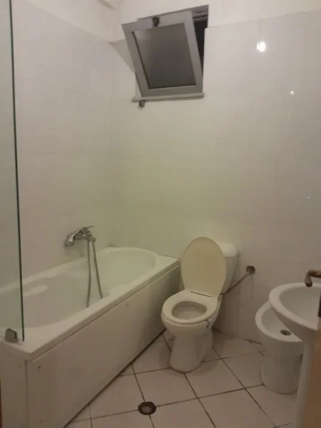 Tirane, jap me qera apartament 2+1+2 +BLK Kati 6, Astir (36.000 lekë)