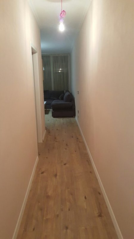 Tirane, jepet me qera apartament 1+1 Kati 1, 40 € (5 Maji)