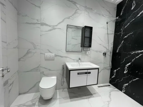 Tirane, jepet me qera apartament 2+1+Ballkon Kati 12, 100 m² 800 € (Komuna Parisit)