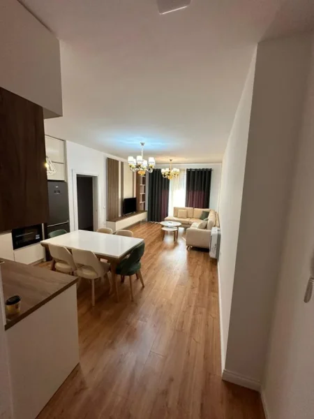Tirane, jepet me qera apartament 2+1 , 111 m² 1.200 € (Parku Olimpik)