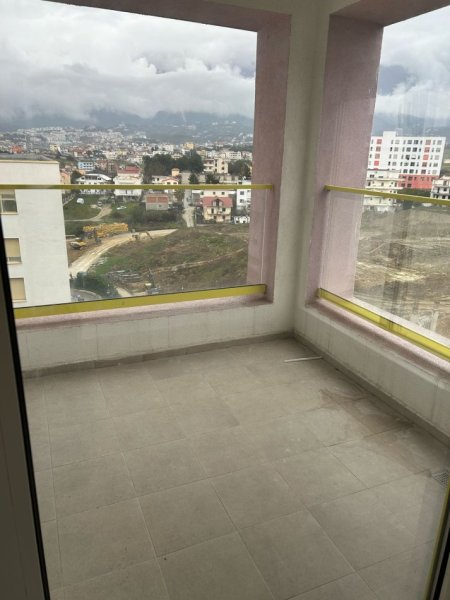 Tirane, jap me qera apartament 1+1+Ballkon Kati 4, 60 m² 300 € (Pasho Hysa)