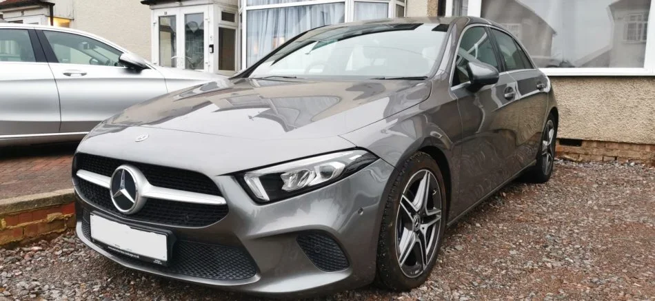 Angli, shitet makine Mercedes-Benz A Class Benzin, gri metalizato Klima 45000 km 16.500 €