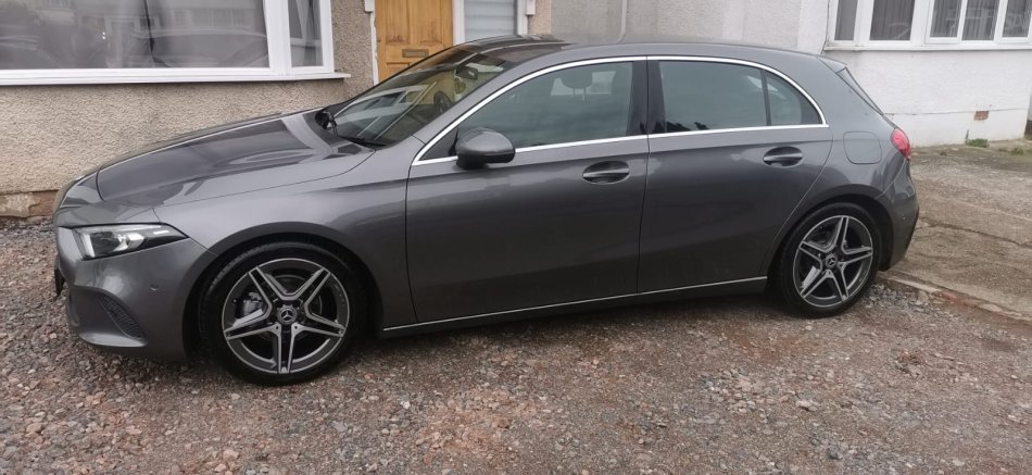 Angli, shitet makine Mercedes-Benz A Class Benzin, gri metalizato Klima 45000 km 16.500 €