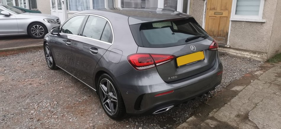 Angli, shitet makine Mercedes-Benz A Class Benzin, gri metalizato Klima 45000 km 16.500 €