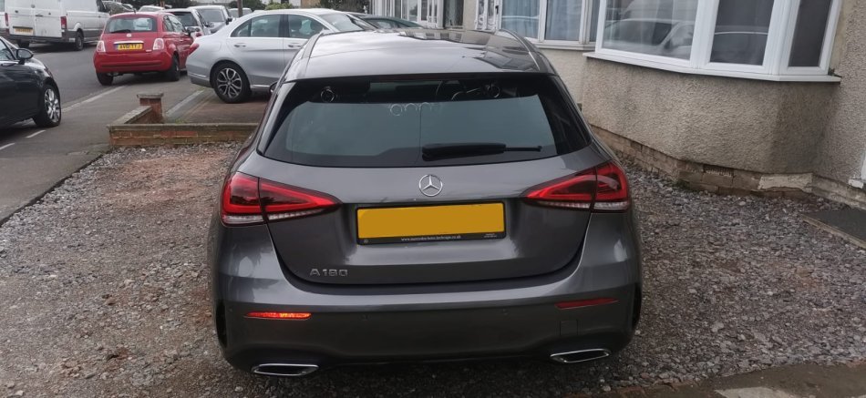 Angli, shitet makine Mercedes-Benz A Class Benzin, gri metalizato Klima 45000 km 16.500 €