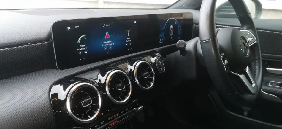 Angli, shitet makine Mercedes-Benz A Class Benzin, gri metalizato Klima 45000 km 16.500 €