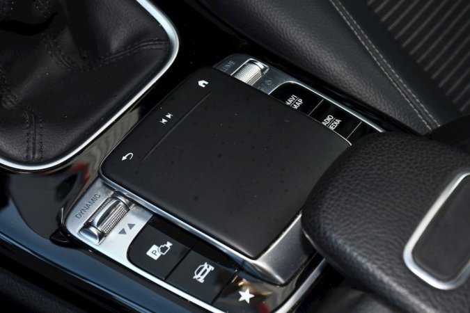 Angli, shitet makine Mercedes-Benz A Class Benzin, gri metalizato Klima 45000 km 16.500 €