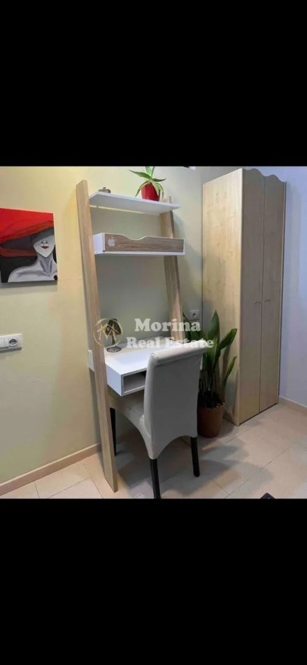 Tirane, jap me qera apartament 1+1 Kati 3, 86 m² 500 € (Bulevardi Zogu 1)