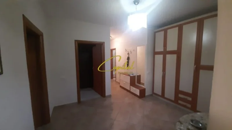 Tirane, jepet me qera apartament 2+1 Kati 3, 115 m² 650 € (KOMUNA E PARISIT)