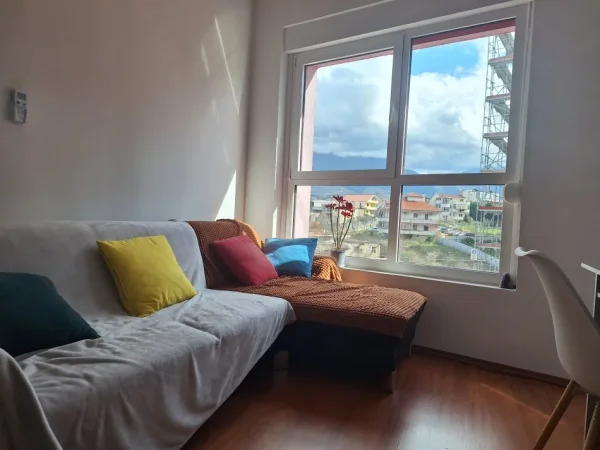 Tirane, jap me qera apartament 2+1+Ballkon Kati 3, 550 €