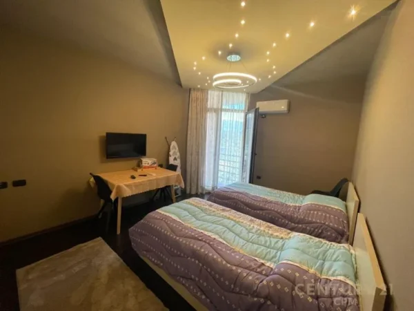 Tirane, shes apartament 2+1+2 , 116 m² 300.000 € (Kopshti Botanik Zoologjik)